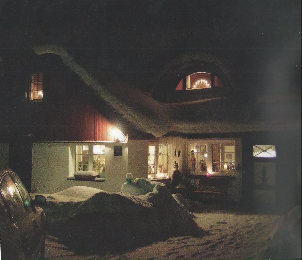 Pension Martens - Gaubenwohnung Wieck Luaran gambar